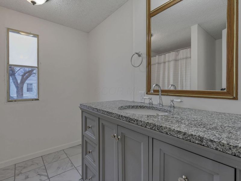 2445 Columbus Lancaster Road NW, Unit 383 Hemloc, Lancaster, OH 43130 Photo 24