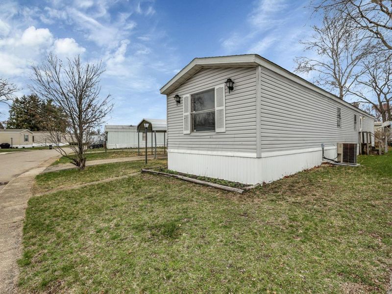 2445 Columbus Lancaster Road NW, Unit 383 Hemloc, Lancaster, OH 43130 Photo 3