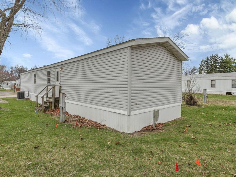 2445 Columbus Lancaster Road NW, Unit 383 Hemloc, Lancaster, OH 43130 Photo 6