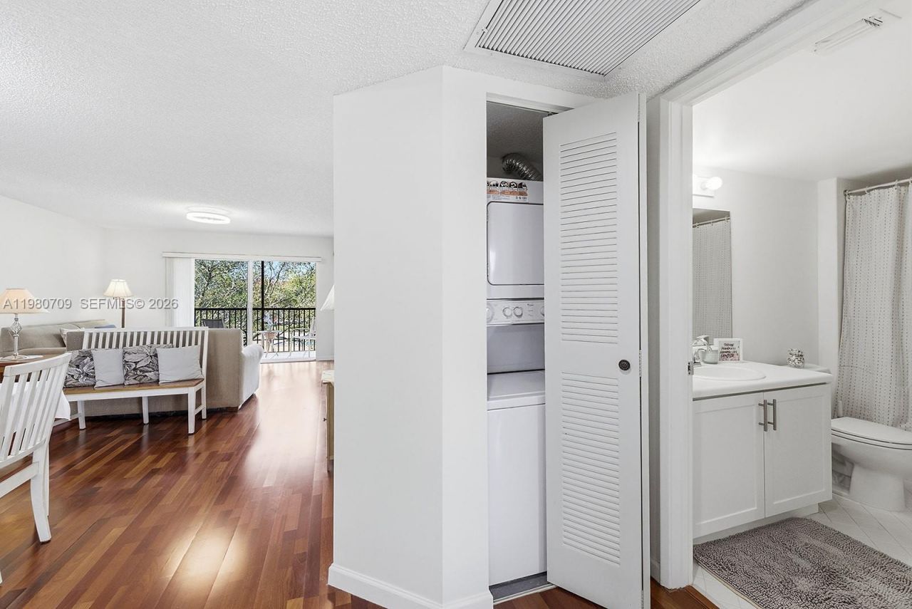 1200 SW 137th Ave, Unit 308E, Pembroke Pines, FL 33027 Photo