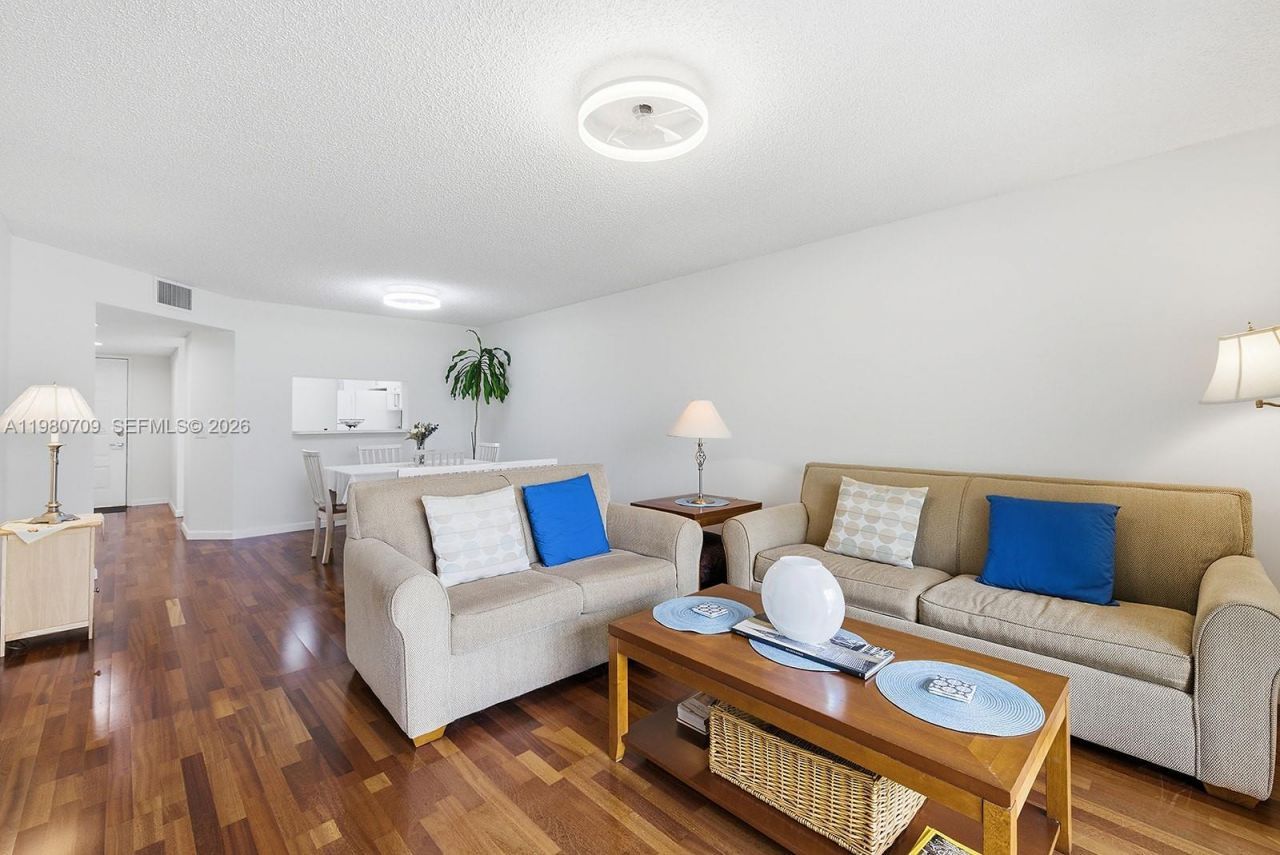 1200 SW 137th Ave, Unit 308E, Pembroke Pines, FL 33027 Photo