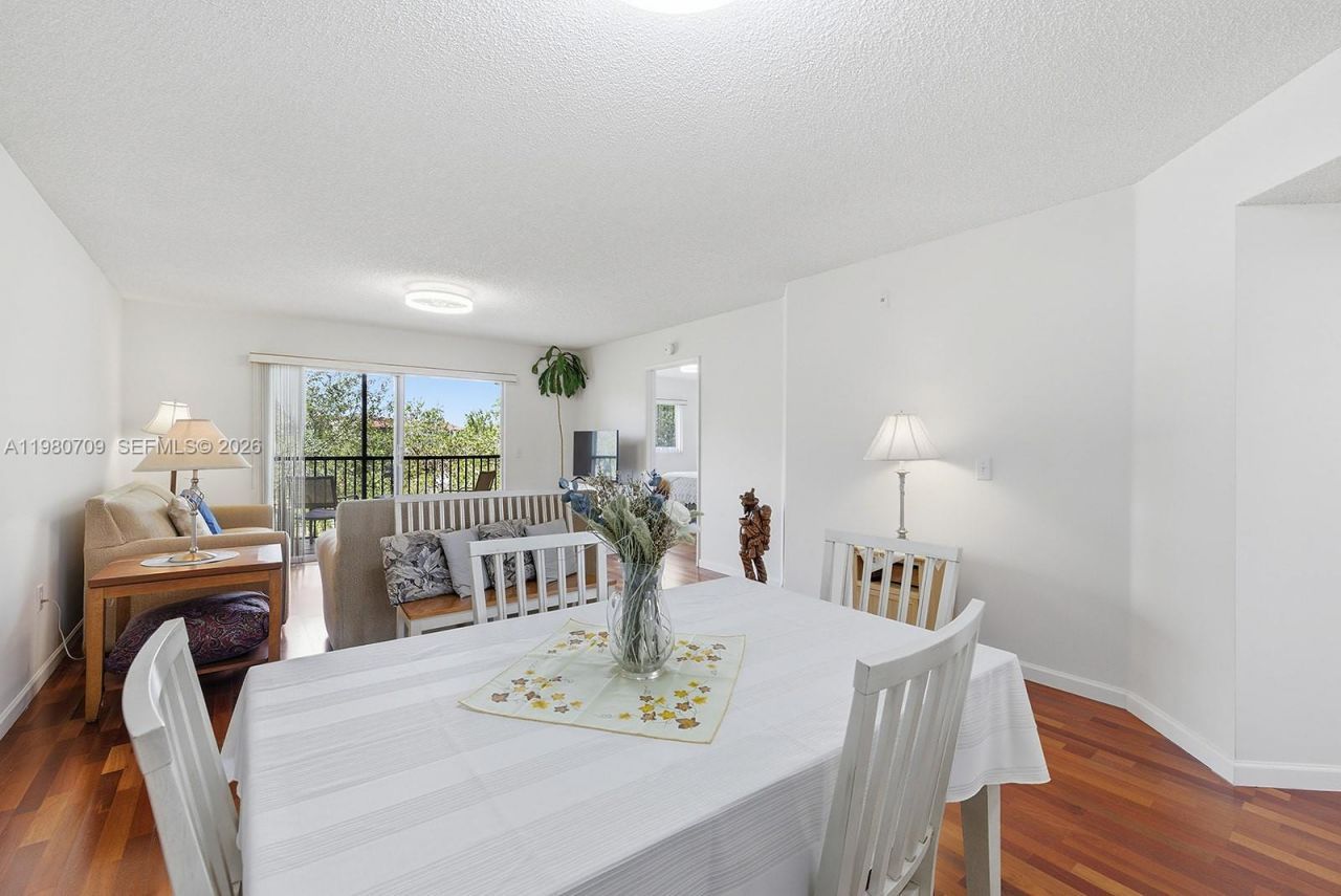 1200 SW 137th Ave, Unit 308E, Pembroke Pines, FL 33027 Photo