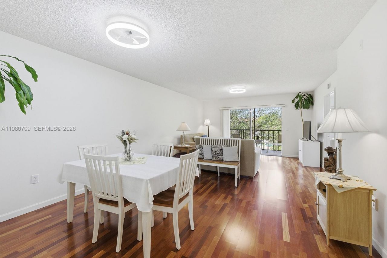 1200 SW 137th Ave, Unit 308E, Pembroke Pines, FL 33027 Photo