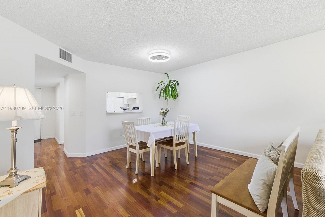 1200 SW 137th Ave, Unit 308E, Pembroke Pines, FL 33027 Photo