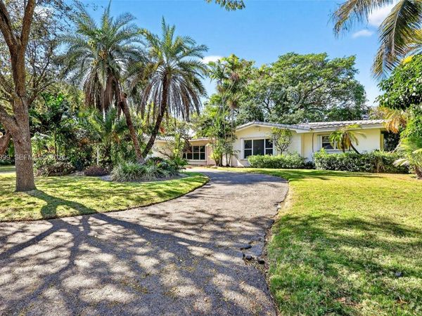 11890 SW 72nd Pl , Pinecrest, FL 33156