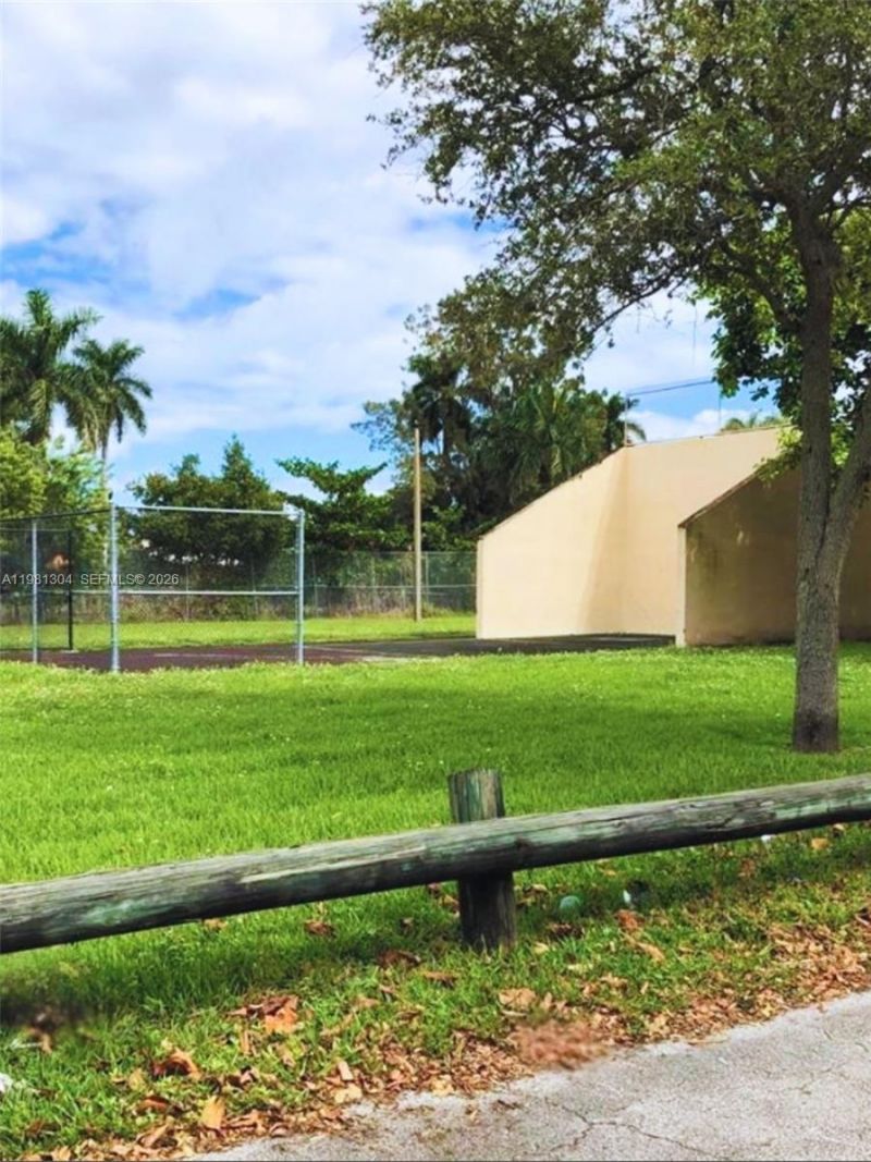 8325 NW 5th Ave , Unit 8325, Miami, FL 33150 Photo