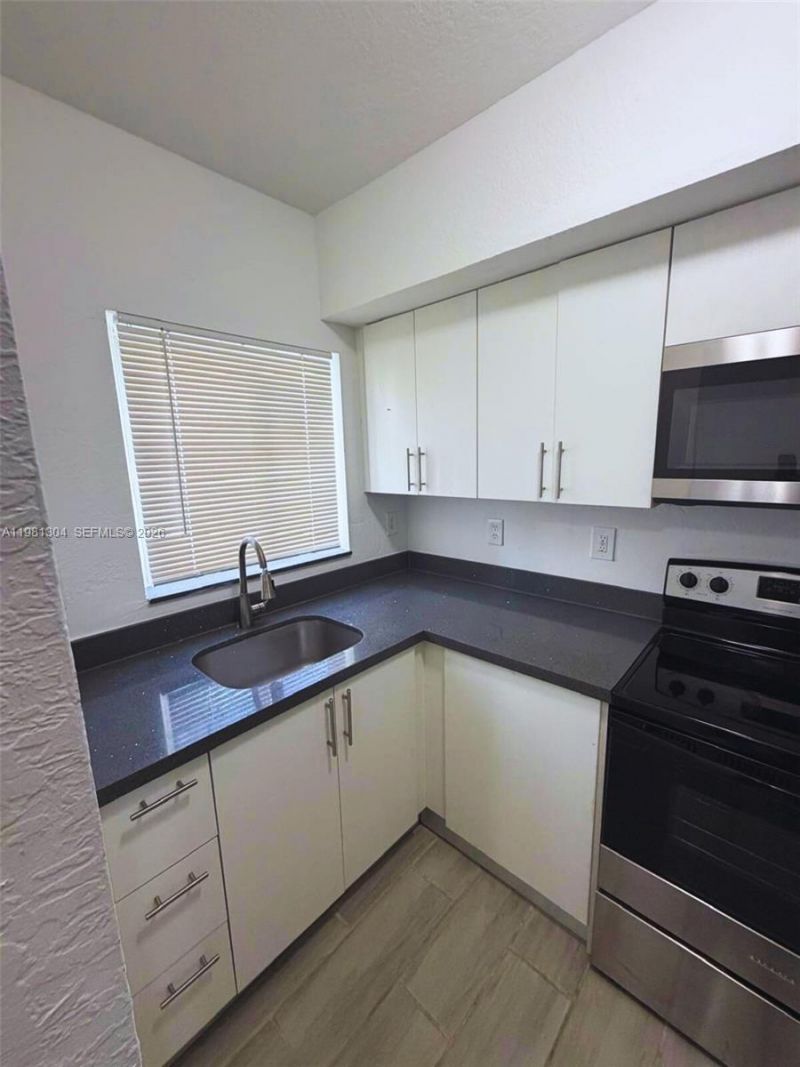 8325 NW 5th Ave , Unit 8325, Miami, FL 33150 Photo