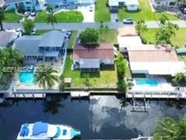 2525 Tortugas Ln , Fort Lauderdale, FL 33312