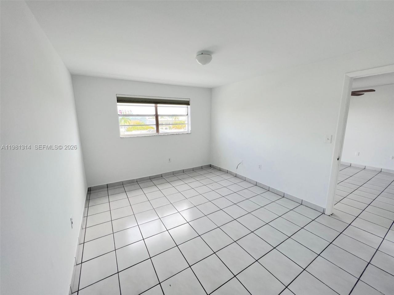 1615 Meridian Ave, Unit 503, Miami Beach, FL 33139 Photo