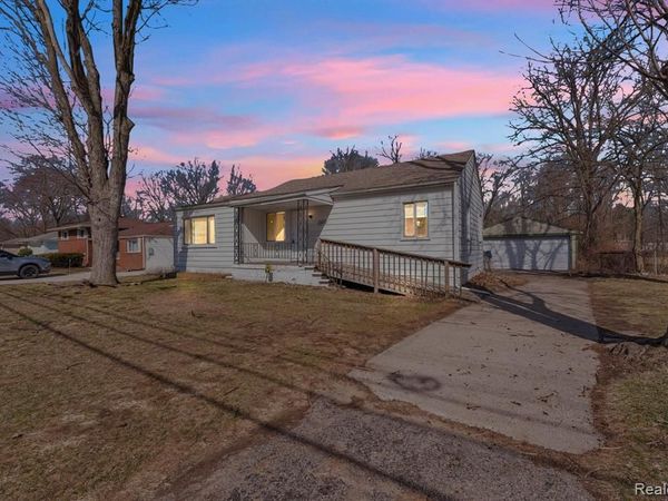 19050 Melrose Avenue, Southfield, MI 48075