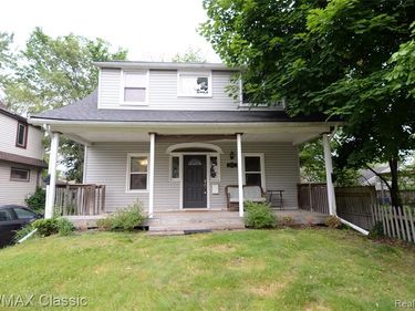1924 Pinecrest Drive, Ferndale, MI 48220