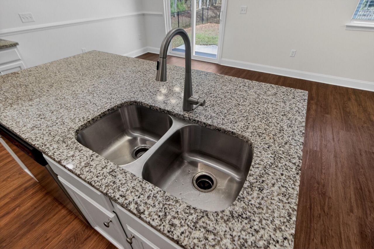 992 Theodore Road Photo 12