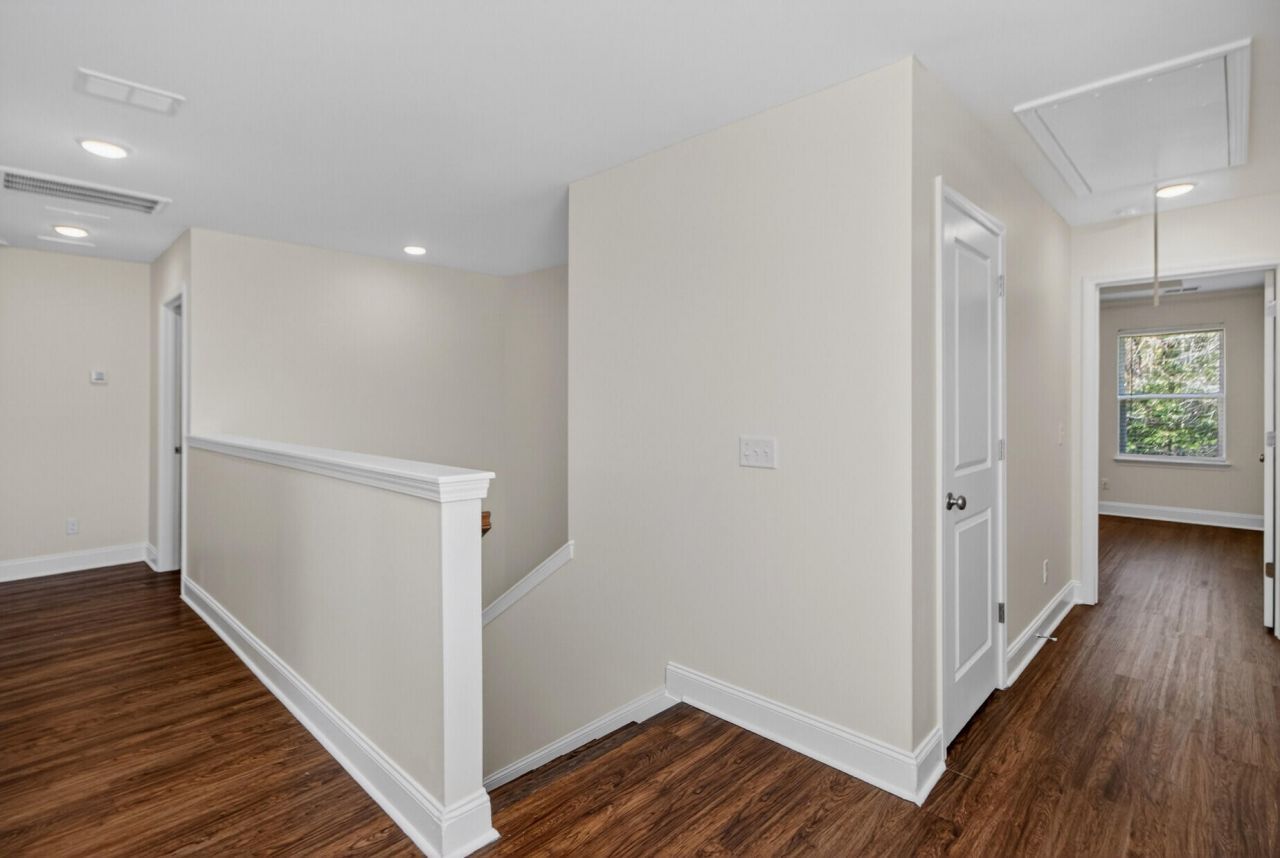 992 Theodore Road Photo 14