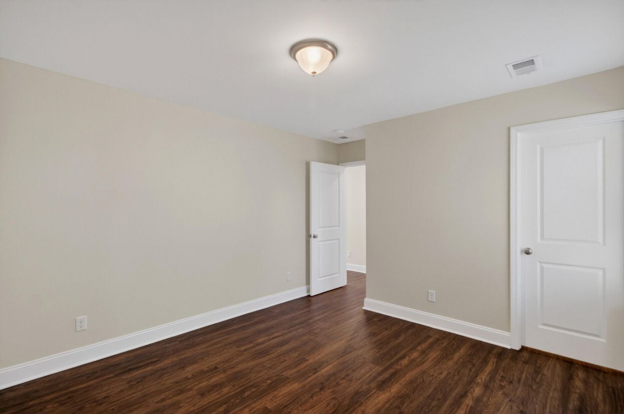 992 Theodore Road Photo 26