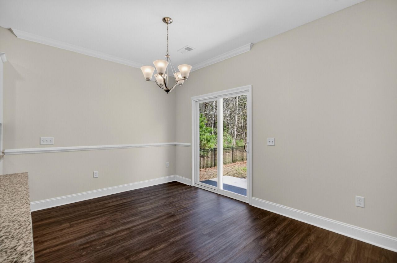 992 Theodore Road Photo 8