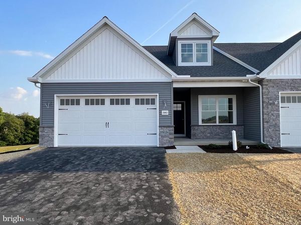 380 RIDGEFIELD DRIVE, ELIZABETHTOWN, PA 17022