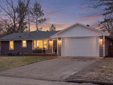 2401 Jones Place W, Bloomington, MN 55431