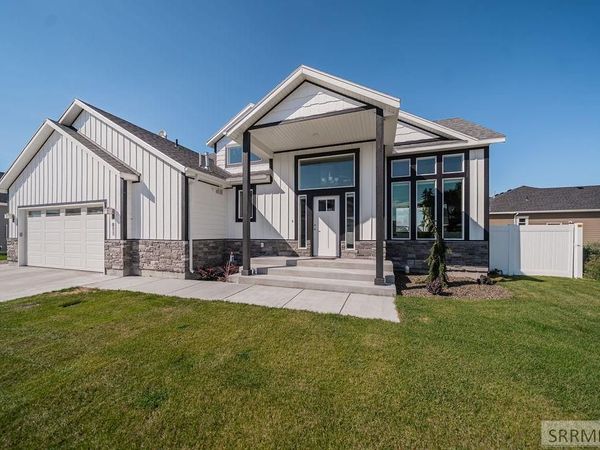 811 Harborside Loop, BLACKFOOT, ID 83221