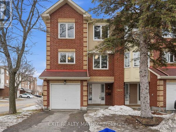 1838 Summerfields Crescent, Unit 17, Ottawa, ON K1C7B7