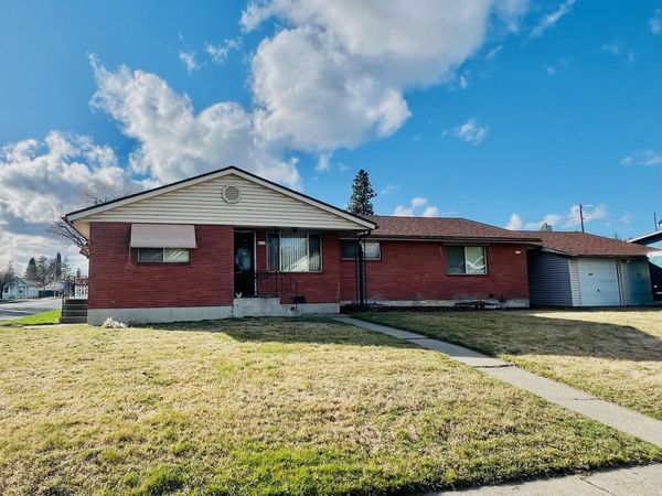 4703 N Stevens St, Spokane, WA 99205