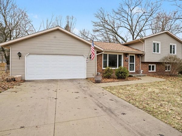 306 Davis Street, Paw Paw, MI 49079