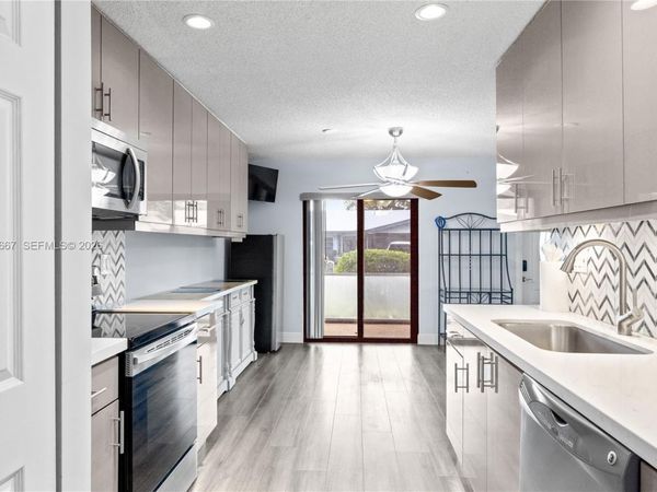 14600 Lucy Dr, Delray Beach, FL 33484