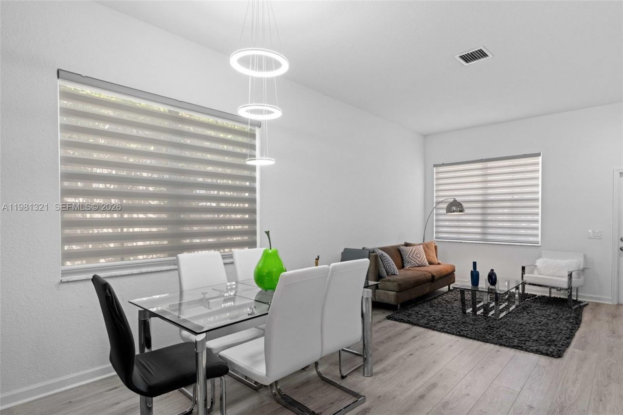 625 Bald Cypress Rd , Unit 625, Weston, FL 33327 Photo