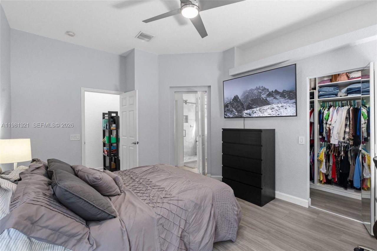 625 Bald Cypress Rd , Unit 625, Weston, FL 33327 Photo