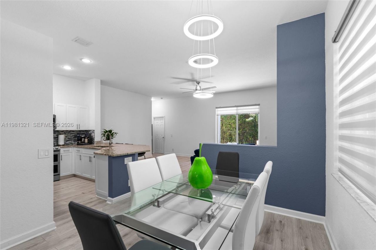 625 Bald Cypress Rd , Unit 625, Weston, FL 33327 Photo