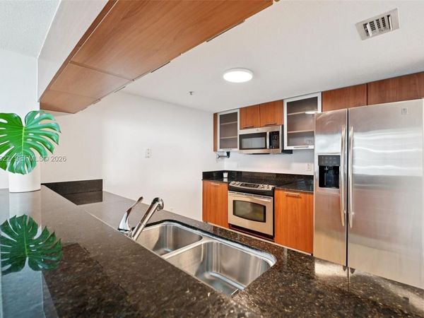 1800 N Bayshore Dr, Unit 2811, Miami, FL 33132