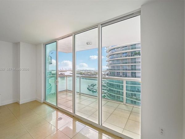 1800 N Bayshore Dr , Unit 2811, Miami, FL 33132