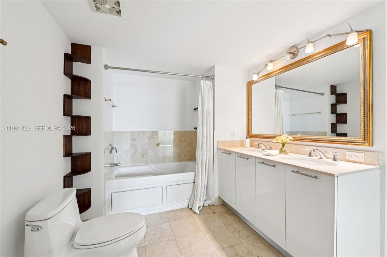 1800 N Bayshore Dr , Unit 2811, Miami, FL 33132 Photo