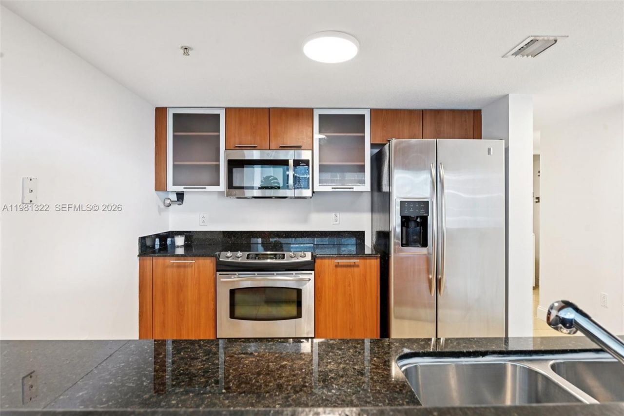1800 N Bayshore Dr, Unit 2811, Miami, FL 33132 Photo