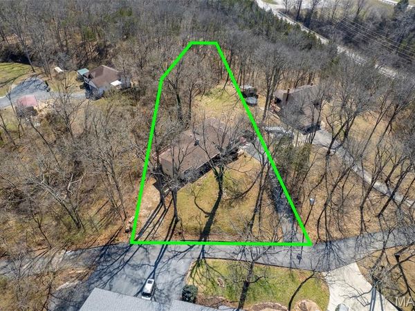 5 Seclusion Woods, Festus, MO 63028