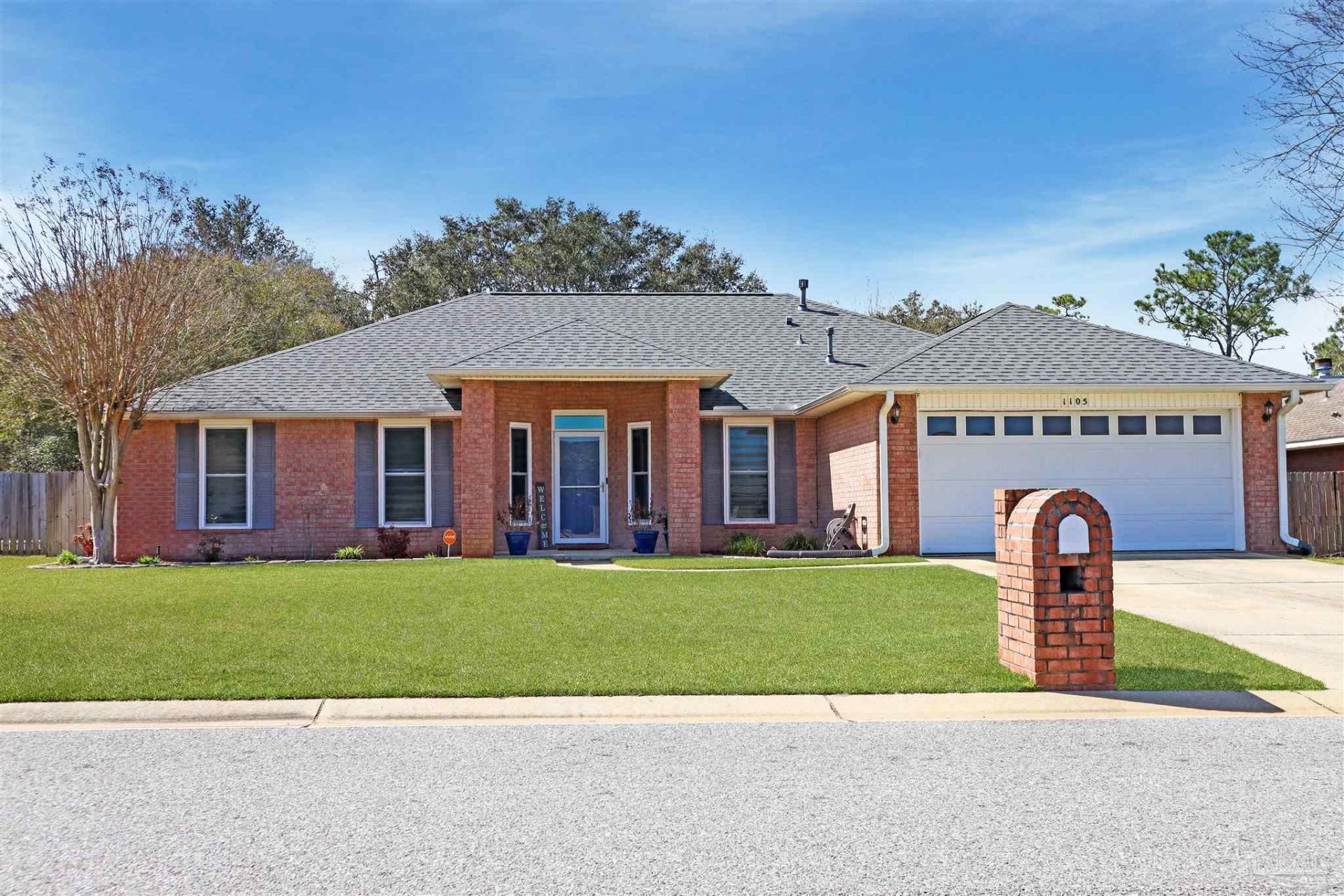 1105 Freeboard Blvd, Pensacola, FL 32507 Main Photo