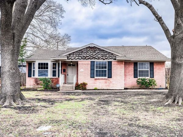 718 Devonshire Drive, Richardson, TX 75080