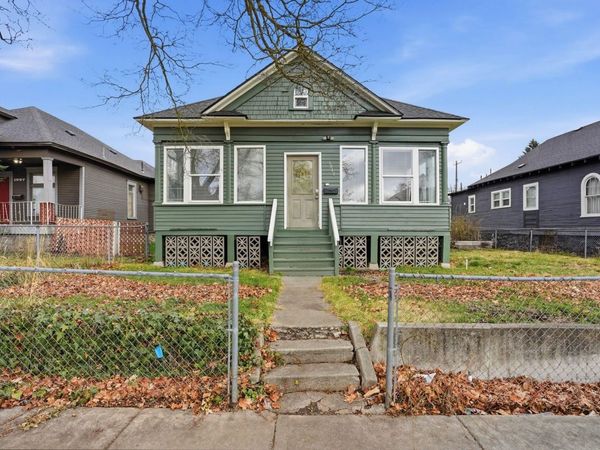 1011 E Augusta Ave, Spokane, WA 99207