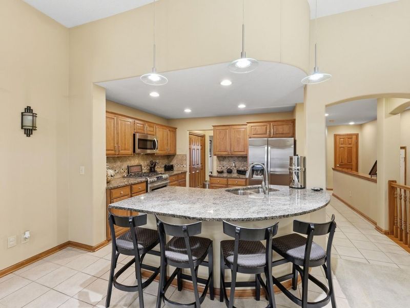 7155 Asheville Park Drive, Columbus, OH 43235 Photo 11