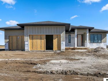 2222 Battle Creek Road, Lincoln, NE 68520