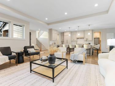 5609 Heather Lane, Edina, MN 55436