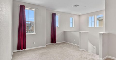 8695 Esperia Way, Sacramento, CA 95828 Photo