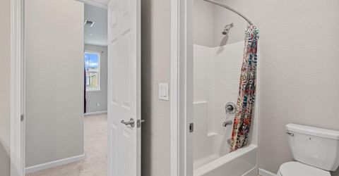 8695 Esperia Way, Sacramento, CA 95828 Photo