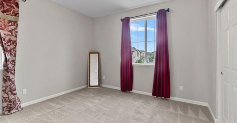 8695 Esperia Way, Sacramento, CA 95828 Photo