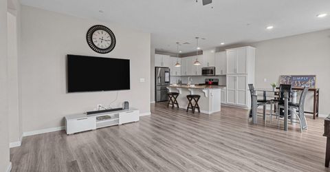 8695 Esperia Way, Sacramento, CA 95828 Photo