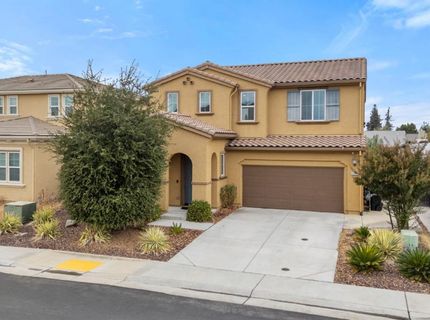 8695 Esperia Way, Sacramento, CA 95828 Photo