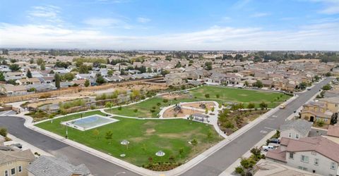 8695 Esperia Way, Sacramento, CA 95828 Photo