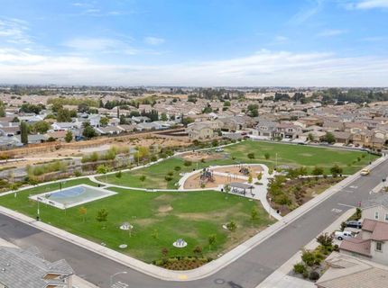 8695 Esperia Way, Sacramento, CA 95828 Photo