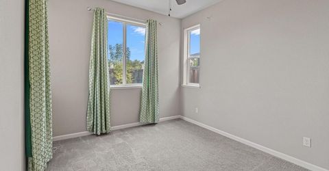 8695 Esperia Way, Sacramento, CA 95828 Photo