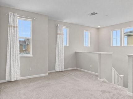 8695 Esperia Way, Sacramento, CA 95828 Photo