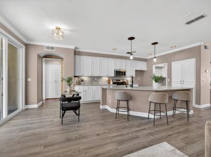 139 Ainger Cir, Sacramento, CA 95835 Photo